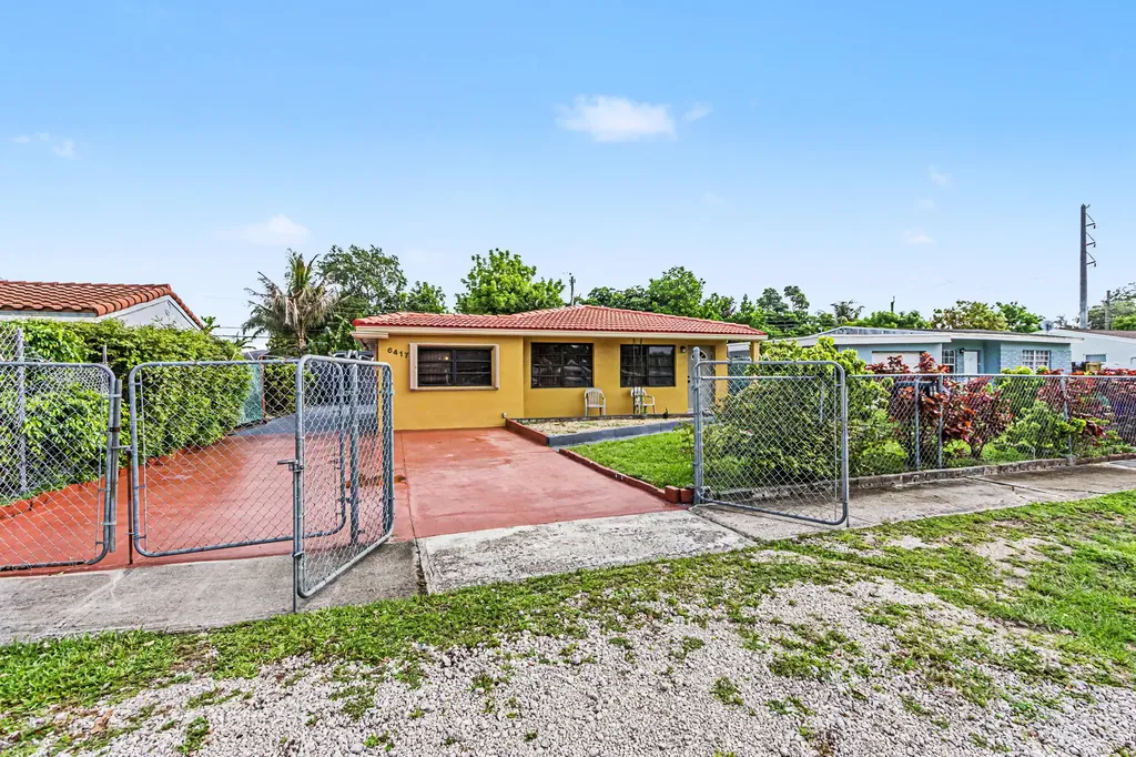 6417 SW 23rd Street Miramar FL 33023