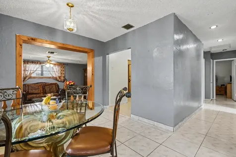 6417 SW 23rd Street Miramar FL 33023