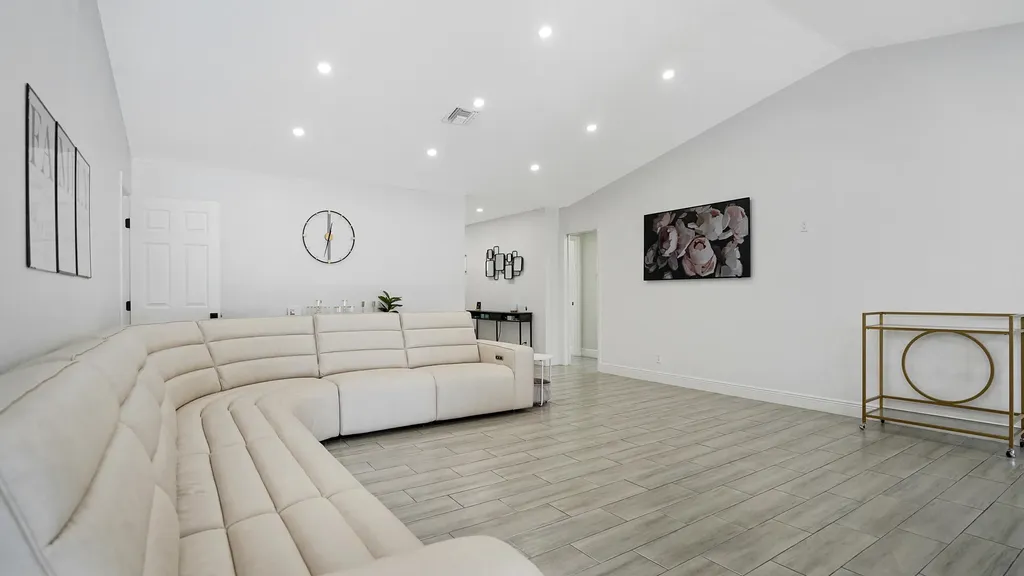 10131 Camelback Lane Boca Raton FL 33498