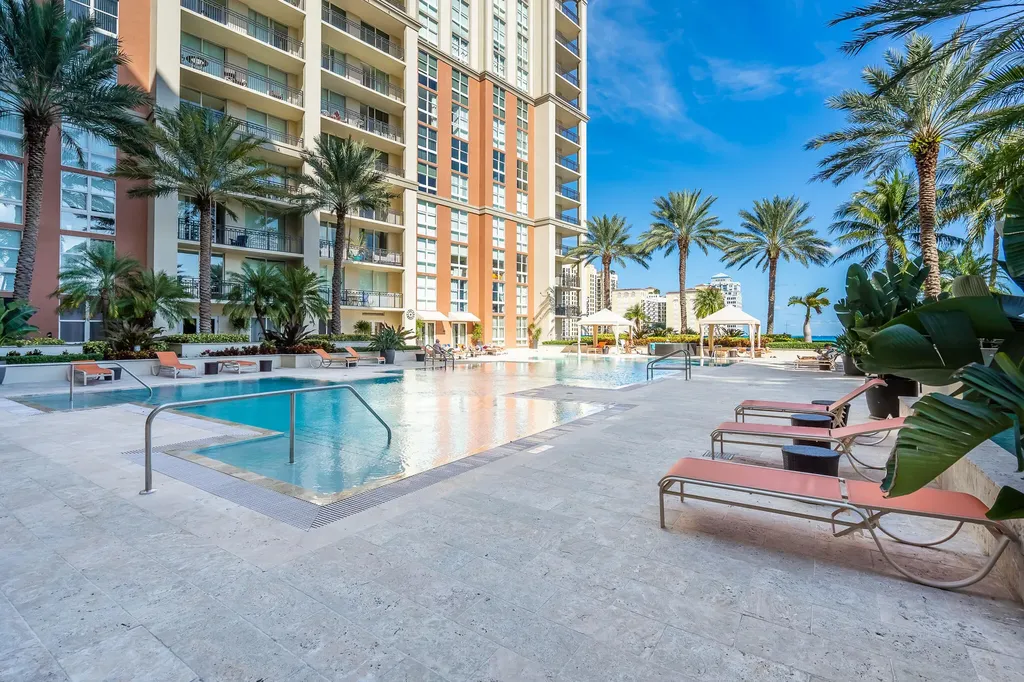 550 Okeechobee Boulevard West Palm Beach FL 33401