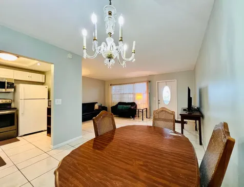 330 Southampton B West Palm Beach FL 33417