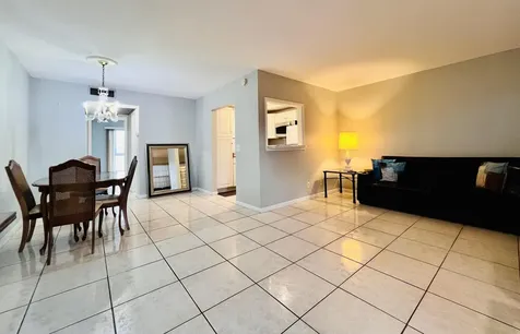 330 Southampton B West Palm Beach FL 33417