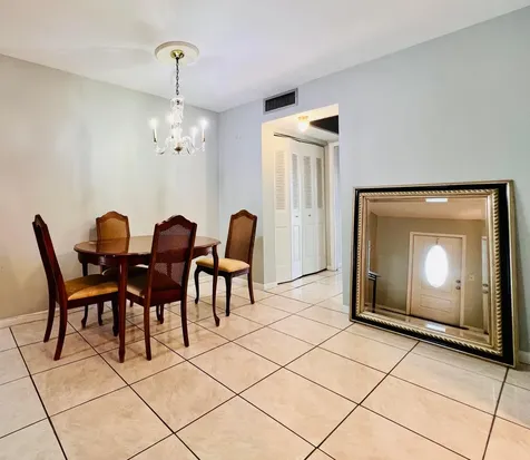 330 Southampton B West Palm Beach FL 33417