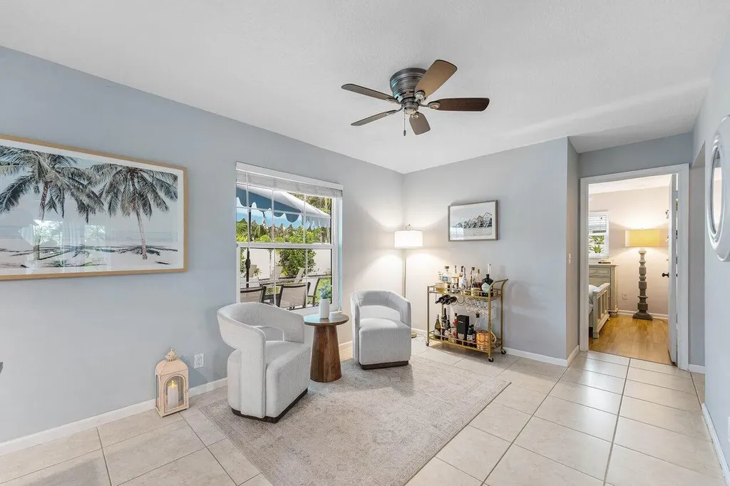 2527 SW 12th Street Boynton Beach FL 33426