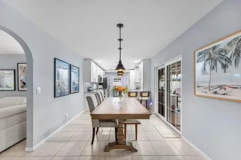 2527 SW 12th Street Boynton Beach FL 33426