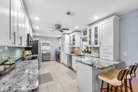 2527 SW 12th Street Boynton Beach FL 33426