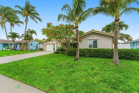 2527 SW 12th Street Boynton Beach FL 33426