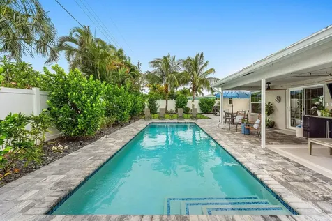 2527 SW 12th Street Boynton Beach FL 33426
