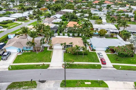 2527 SW 12th Street Boynton Beach FL 33426