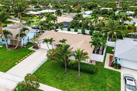 2527 SW 12th Street Boynton Beach FL 33426