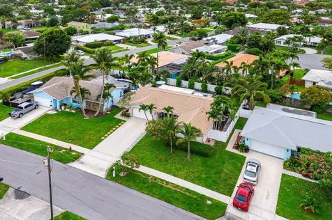 2527 SW 12th Street Boynton Beach FL 33426