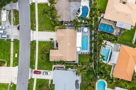 2527 SW 12th Street Boynton Beach FL 33426