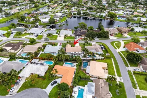 2527 SW 12th Street Boynton Beach FL 33426