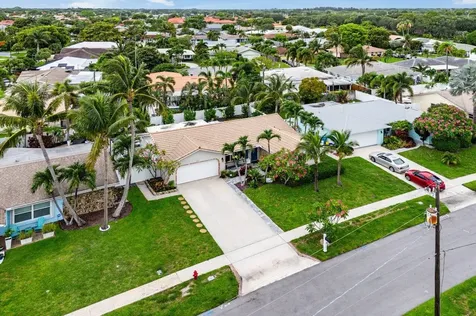 2527 SW 12th Street Boynton Beach FL 33426