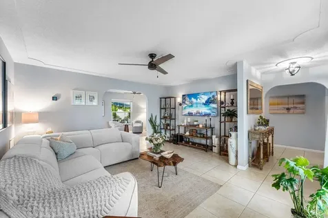 2527 SW 12th Street Boynton Beach FL 33426