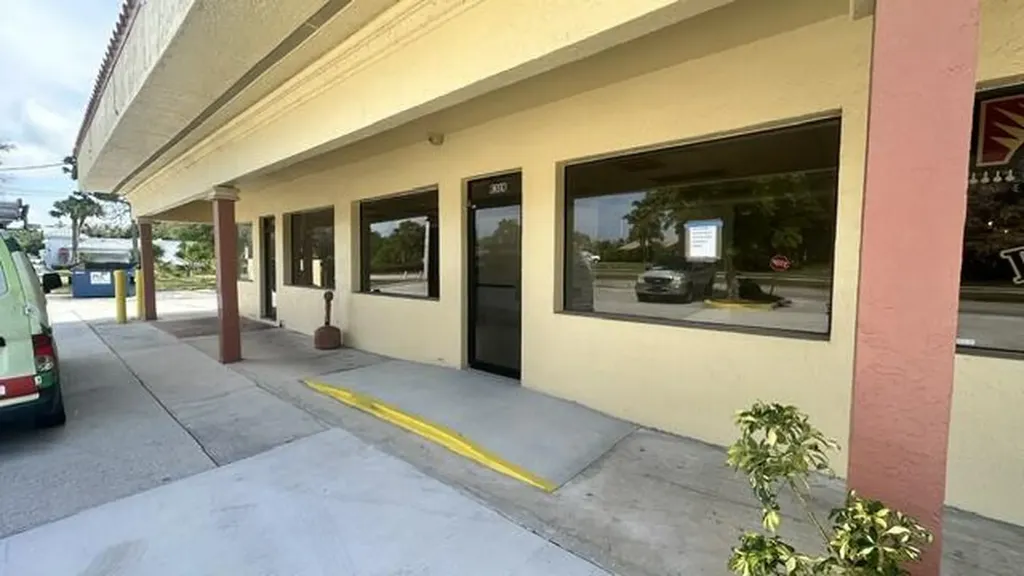 1302 SW Bayshore Boulevard Port St Lucie FL 34983