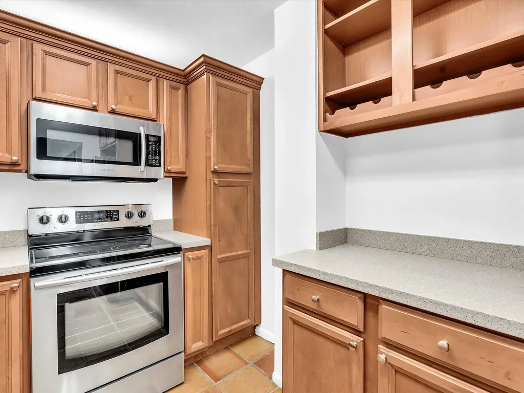740 S Federal Highway Pompano Beach FL 33062