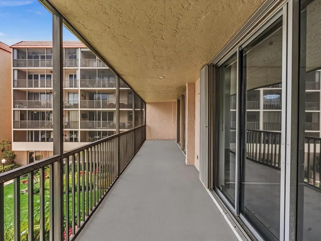 740 S Federal Highway Pompano Beach FL 33062