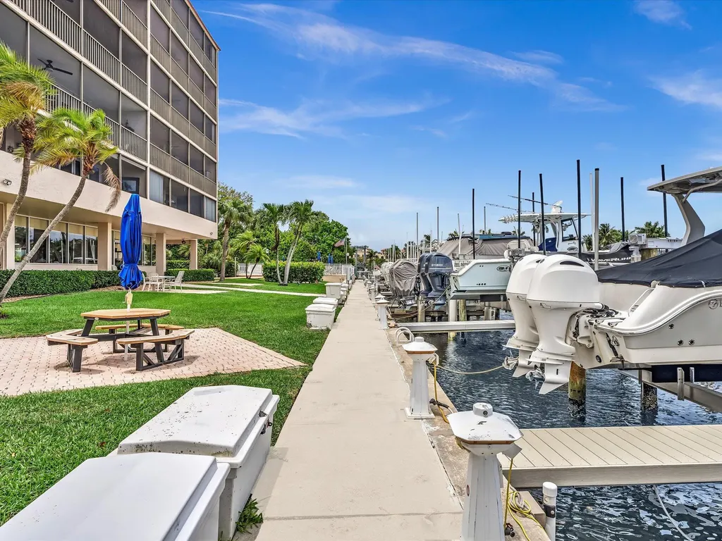 740 S Federal Highway Pompano Beach FL 33062