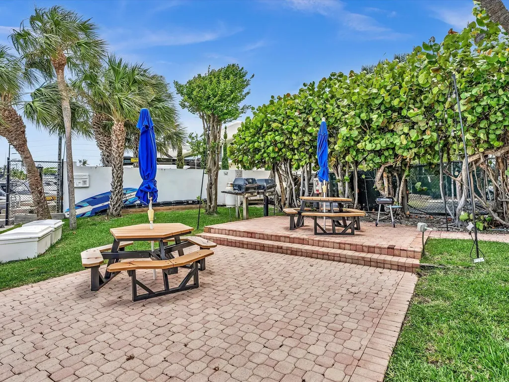 740 S Federal Highway Pompano Beach FL 33062