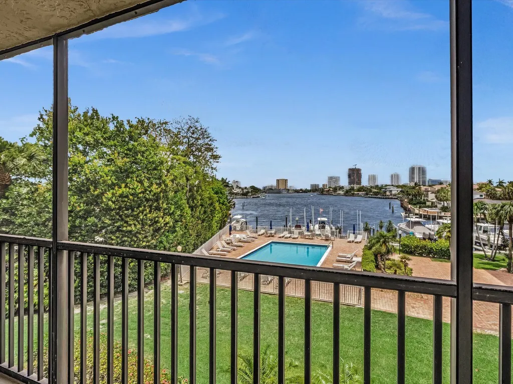 740 S Federal Highway Pompano Beach FL 33062