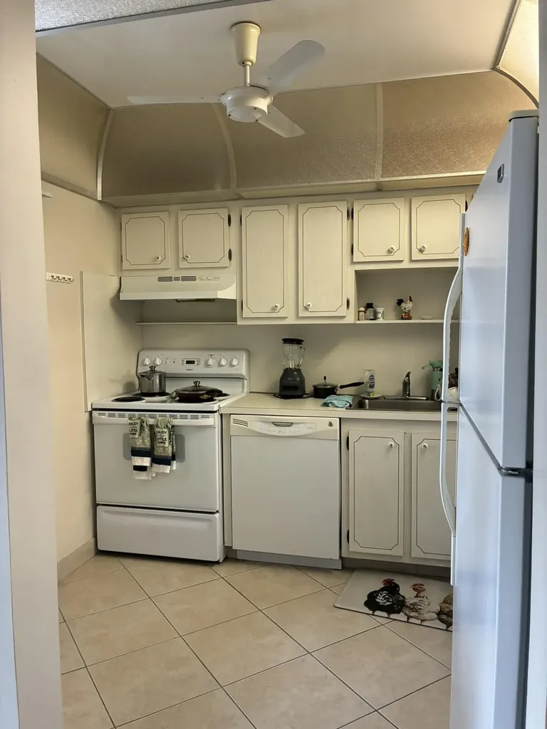 7360 NW 1st Street NW Margate FL 33063