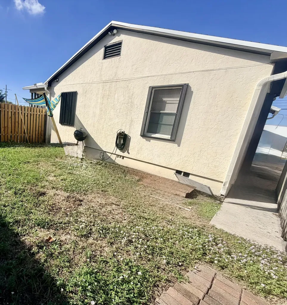 443 Wilder Street West Palm Beach FL 33405