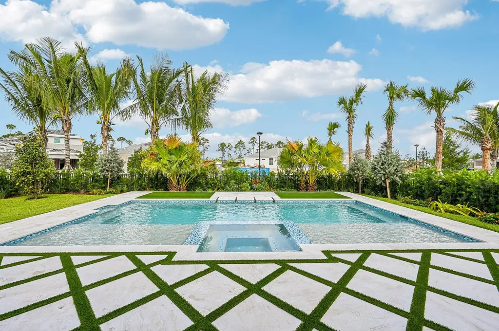 13621 Le Christine Drive Palm Beach Gardens FL 33412