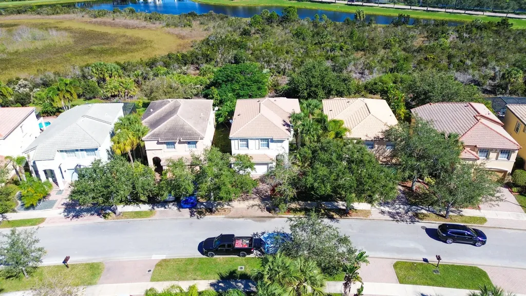 11728 SW Bennington Circle Port St Lucie FL 34987