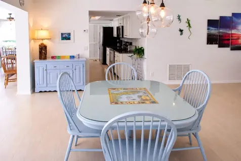 2066 SE 5th Court Court SE Vero Beach FL 32962