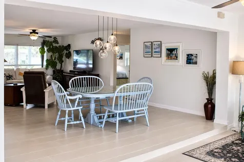 2066 SE 5th Court Court SE Vero Beach FL 32962
