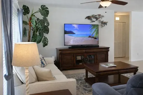 2066 SE 5th Court Court SE Vero Beach FL 32962