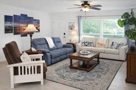2066 SE 5th Court Court SE Vero Beach FL 32962