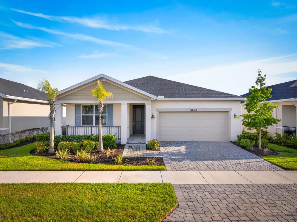 6632 NW Cloverdale Avenue Port St Lucie FL 34987
