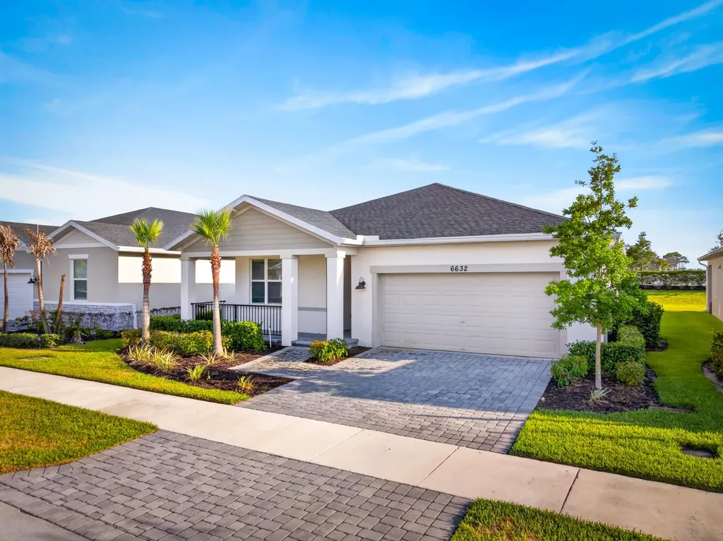 6632 NW Cloverdale Avenue Port St Lucie FL 34987