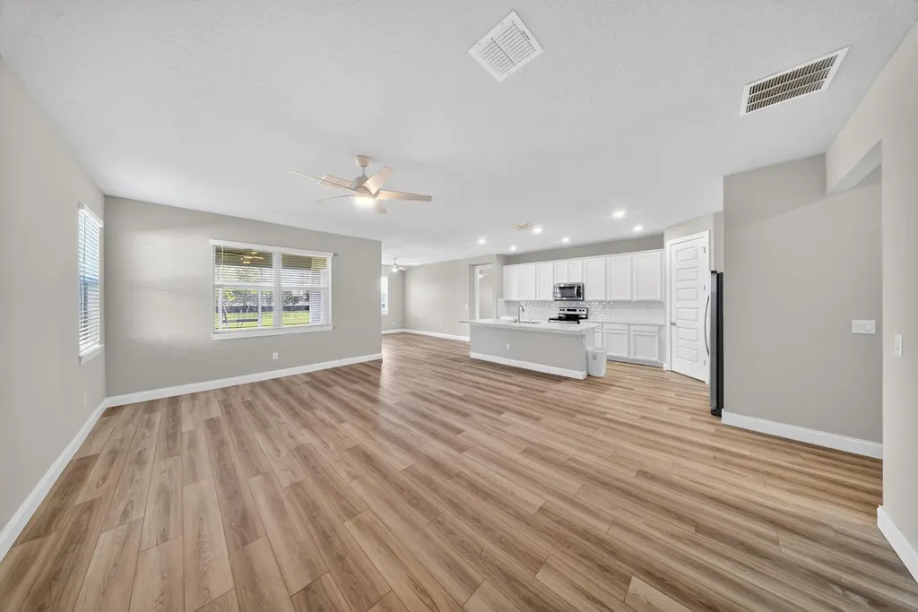 6632 NW Cloverdale Avenue Port St Lucie FL 34987