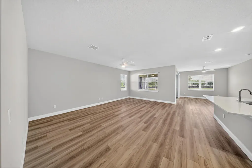 6632 NW Cloverdale Avenue Port St Lucie FL 34987