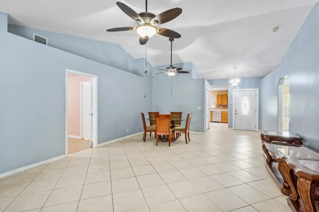 15592 99th Street N West Palm Beach FL 33412