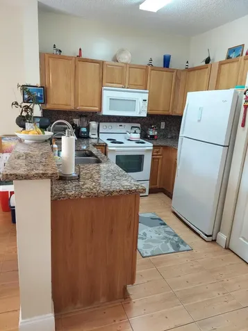 2208 SE 24th Place Homestead FL 33035