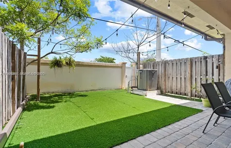 9265 NW 16th Street Pembroke Pines FL 33024