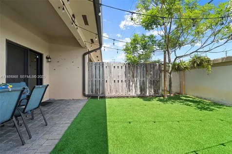 9265 NW 16th Street Pembroke Pines FL 33024