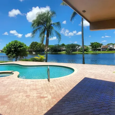 1421 NW 114th Avenue Pembroke Pines FL 33026