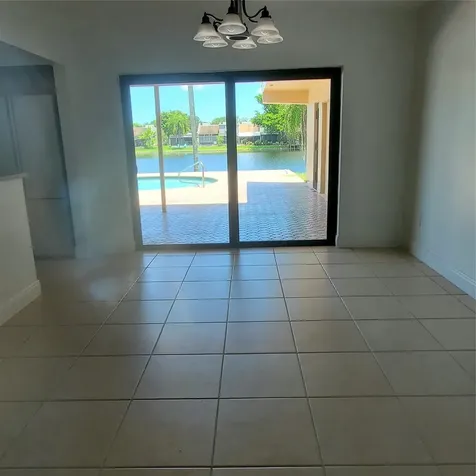 1421 NW 114th Avenue Pembroke Pines FL 33026
