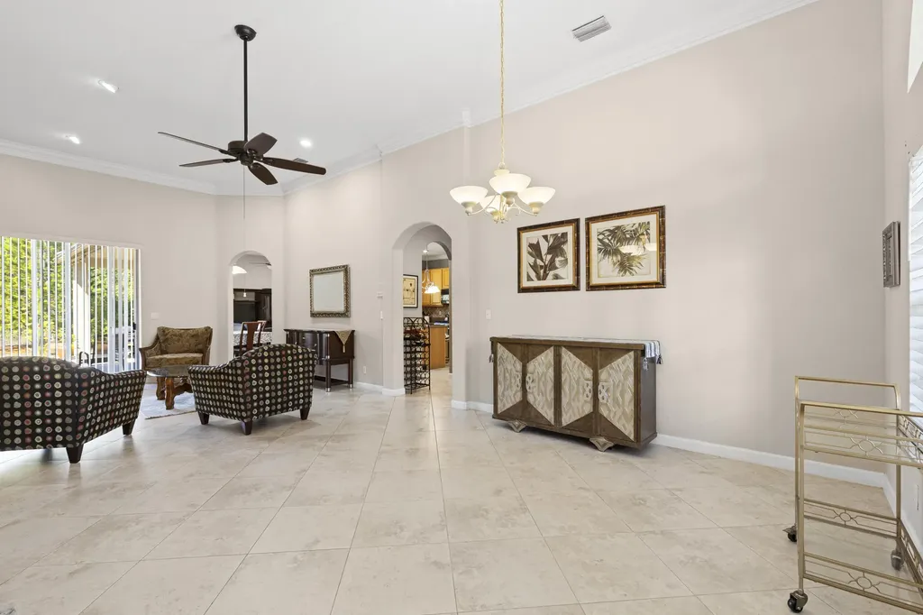 3968 W Hamilton Key West Palm Beach FL 33411