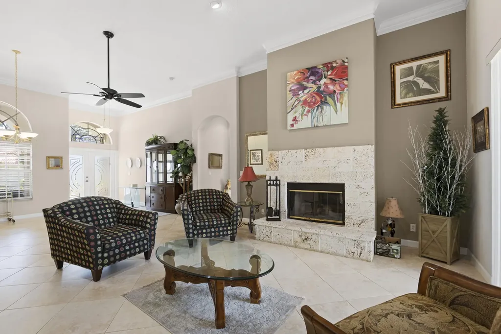 3968 W Hamilton Key West Palm Beach FL 33411