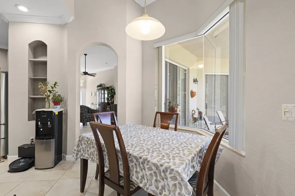 3968 W Hamilton Key West Palm Beach FL 33411
