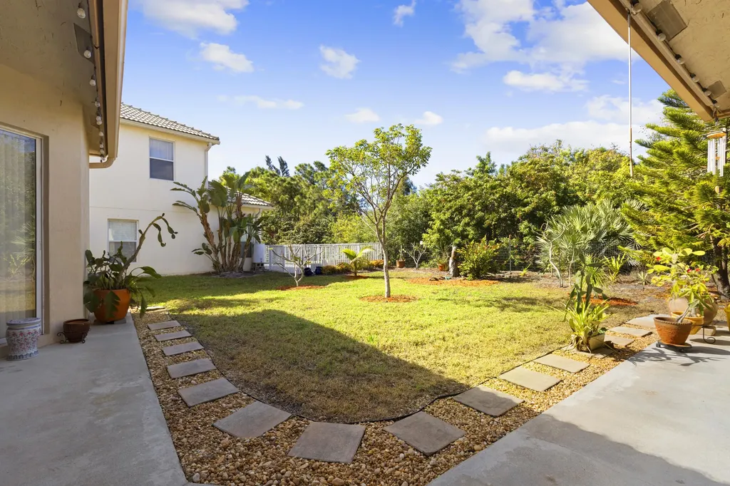 3968 W Hamilton Key West Palm Beach FL 33411