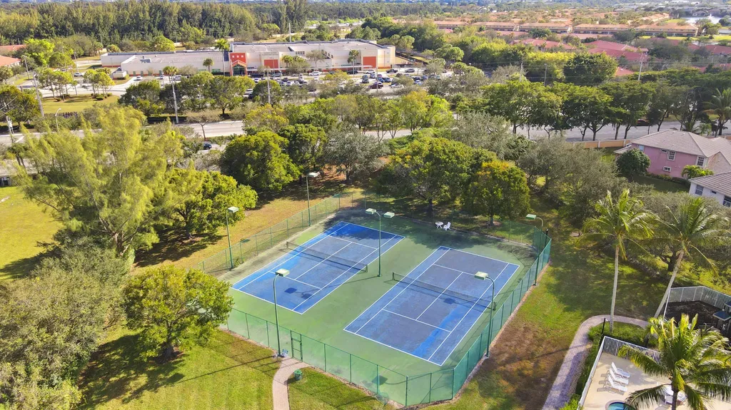 3968 W Hamilton Key West Palm Beach FL 33411