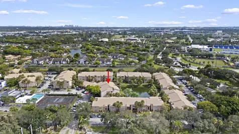 2866 S University Drive Davie FL 33328