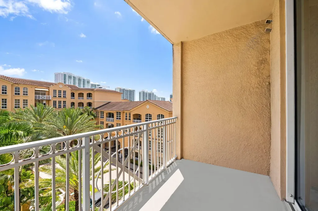 3001 NE 185th Street Aventura FL 33180